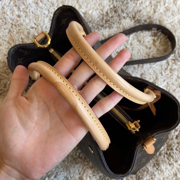 ćSOLDćLouis Vuitton Montaigne MM - Picture 8 of 14